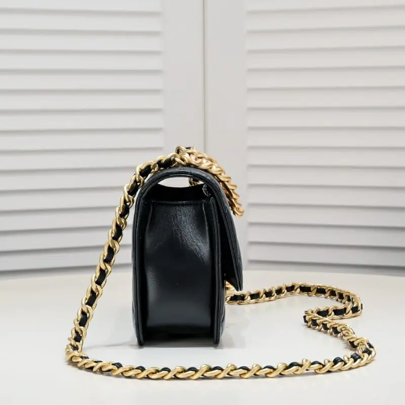 chanel aaa qualite mini sac a main pour femme s_113b7111